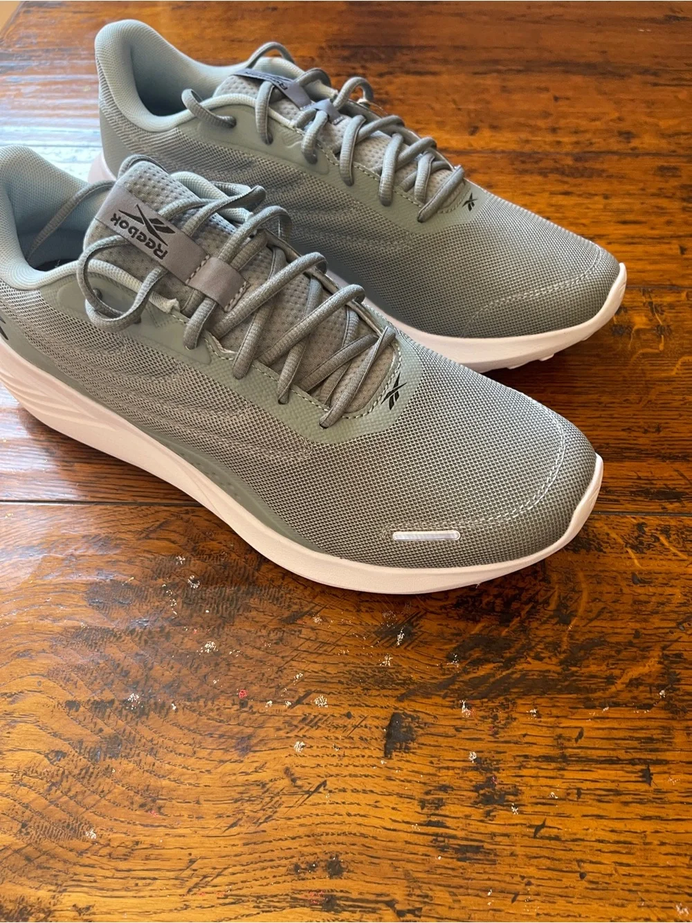 NEW  Reebok Men's Mesh Running Sneakers - Sage Green